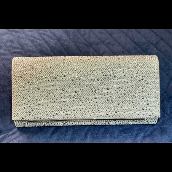 Silver clutch, evening bag. - Picture 4 of 8